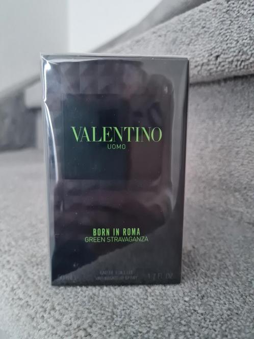 NIEUWE Valentino born in rome green stravaganza 50ml, Sieraden, Tassen en Uiterlijk, Uiterlijk | Parfum, Nieuw, Verzenden