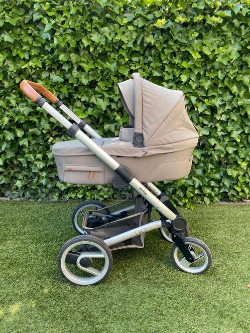 Mutsy Nio Legergroen, Kinderen en Baby's, Kinderwagens en Combinaties, Gebruikt, Combiwagen, Mutsy, Met reiswieg, Verstelbare duwstang