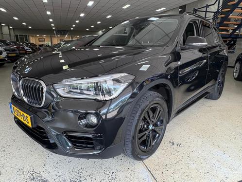 Bmw X1 18I HIGH EXEC. / Climatronic / Cruise / Afn.Trekh. /, Auto's, BMW, Bedrijf, X1, ABS, Airbags, Airconditioning, Bluetooth