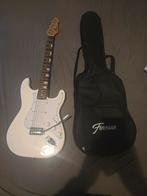 Finesse stratocaster incl. Tas, Ophalen, Zo goed als nieuw, Solid body, Overige merken
