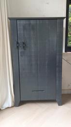 WOOOD Essentials Gijs Boerenkast - Zwart Grenen, Ophalen, Zo goed als nieuw