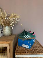 Adidas Gazelle - Groen Roze Wit - Maat 38 2/3, Kleding | Dames, Schoenen, Ophalen, Zo goed als nieuw, Groen, Sneakers of Gympen