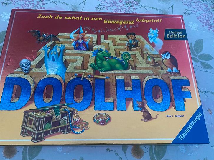Ravensburger doolhof limited edition bewegend labyrint, Hobby en Vrije tijd, Gezelschapsspellen | Bordspellen, Gebruikt, Een of twee spelers