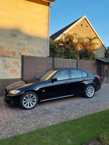 BMW 328i E90 (6 cilinder) 2011 Zwart beschikbaar voor biedingen