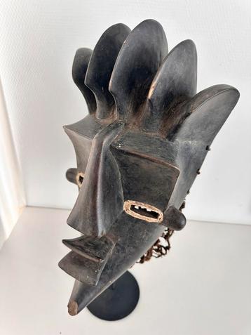 Zeldzaam en Spectaculair LwaLwa masker Collectie Matadi 1930 beschikbaar voor biedingen