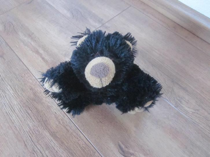Tobotex KIKA zwart superzacht pluche beer 20cm klein model, Kinderen en Baby's, Speelgoed | Knuffels en Pluche, Nieuw, Beer, Ophalen of Verzenden