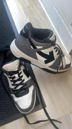 Off-White Sneakers Maat 42, Ophalen of Verzenden, Zo goed als nieuw, Overige kleuren, Sneakers of Gympen