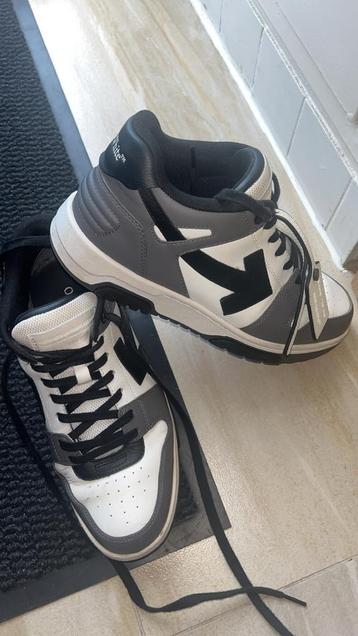 Off-White Sneakers Maat 42 beschikbaar voor biedingen