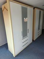 Mooie kledingkasten groot, Ophalen, Zo goed als nieuw, 50 tot 75 cm, 200 cm of meer