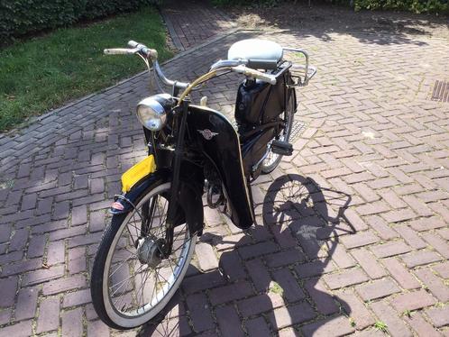Mobylette bouwjaar 1958 in orginele staat, Fietsen en Brommers, Brommers | Oldtimers, Maximaal 45 km/u, Ophalen