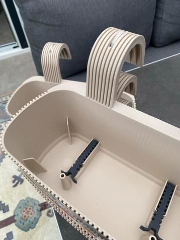 Nieuwe Bloemembak beschikbaar voor biedingen