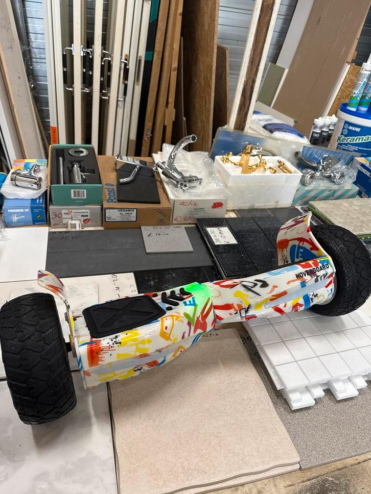 Segbo Hoverboard 8,5 inch + Kartzitje - Graffiti, Fietsen en Brommers, Steps, Zo goed als nieuw, Elektrische step (E-scooter)