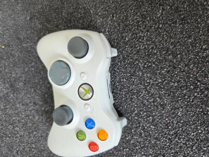 Xbox controller met lader, Spelcomputers en Games, Spelcomputers | Xbox | Accessoires, Zo goed als nieuw, Xbox Original, Controller