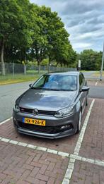 Volkswagen Polo 1.2 Grijs 2016 R-line, Auto's, Origineel Nederlands, Handgeschakeld, 1000 kg, 550 kg