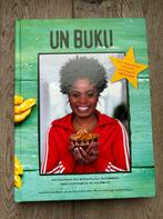 UN BUKU (Ons Boek) - Surinaamse familierecepten, Ophalen of Verzenden, Zo goed als nieuw
