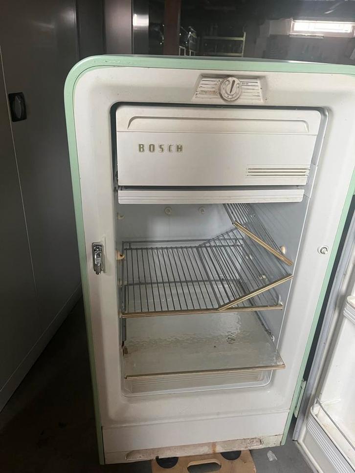 Retro Bosch Koelkast - opknappertje, Witgoed en Apparatuur, Koelkasten en IJskasten, Niet werkend, Zonder vriesvak, 100 tot 150 liter