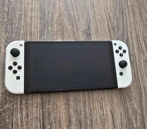 Nintendo switch OLED, Spelcomputers en Games, Games | Nintendo Switch, Gebruikt, Overige genres, 1 speler, Vanaf 3 jaar, Ophalen of Verzenden