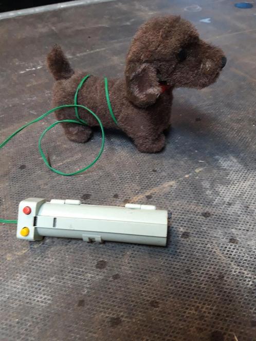 Antiek Batterij Speelgoed Hondje'vintage'jaren 60/70, Antiek en Kunst, Antiek | Speelgoed, Ophalen of Verzenden