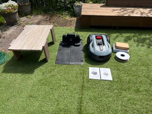 Zoef Teun - robotgrasmaaier - nog geen jaar oud!, Tuin en Terras, Robotmaaiers, Zo goed als nieuw, Ophalen of Verzenden