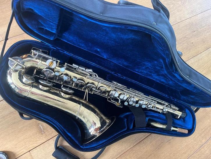 Tenor saxofoon Buescher, Muziek en Instrumenten, Blaasinstrumenten | Saxofoons, Gebruikt, Tenor, Met koffer, Ophalen