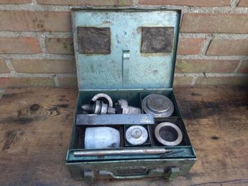 Peugeot 204 - 304 - 305 Koppeling gereedschap Fenwick 8.0206 beschikbaar voor biedingen