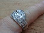 zilveren cross over ring met witte steentjes [845], Verzenden, Dame, Zilver, Zilver