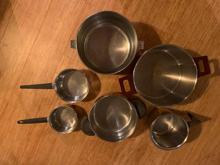 6 goede rvs pannen met stevige dikke bodem. Kookt perfect!, Huis en Inrichting, Keuken | Potten en Pannen, Gebruikt, Overige typen