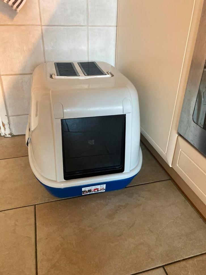 Kattenbak met zeef en top- met actief koolstoffilter, Dieren en Toebehoren, Kattenbakken, Zo goed als nieuw, Ophalen