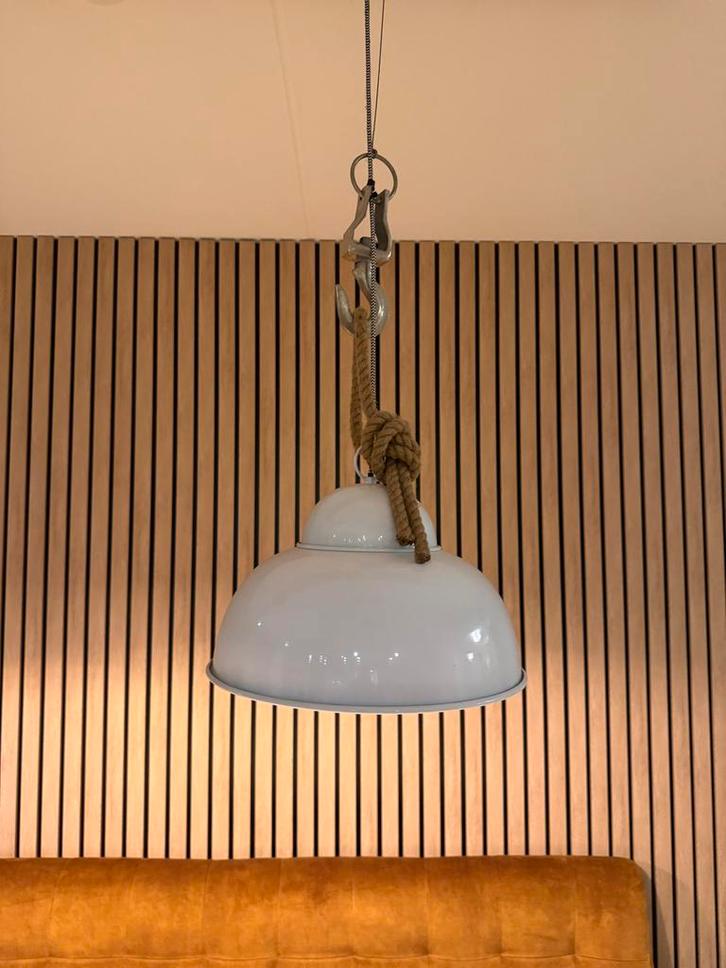 Twee Stoere Hanglampen, Antiek en Kunst, Antiek | Lampen, Ophalen of Verzenden