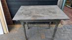 Oud houten tafeltje passend in Aura peeperkorn, Ophalen