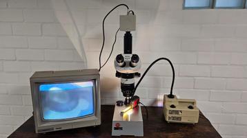 Camera, monitor en verlichting voor microscoop beschikbaar voor biedingen