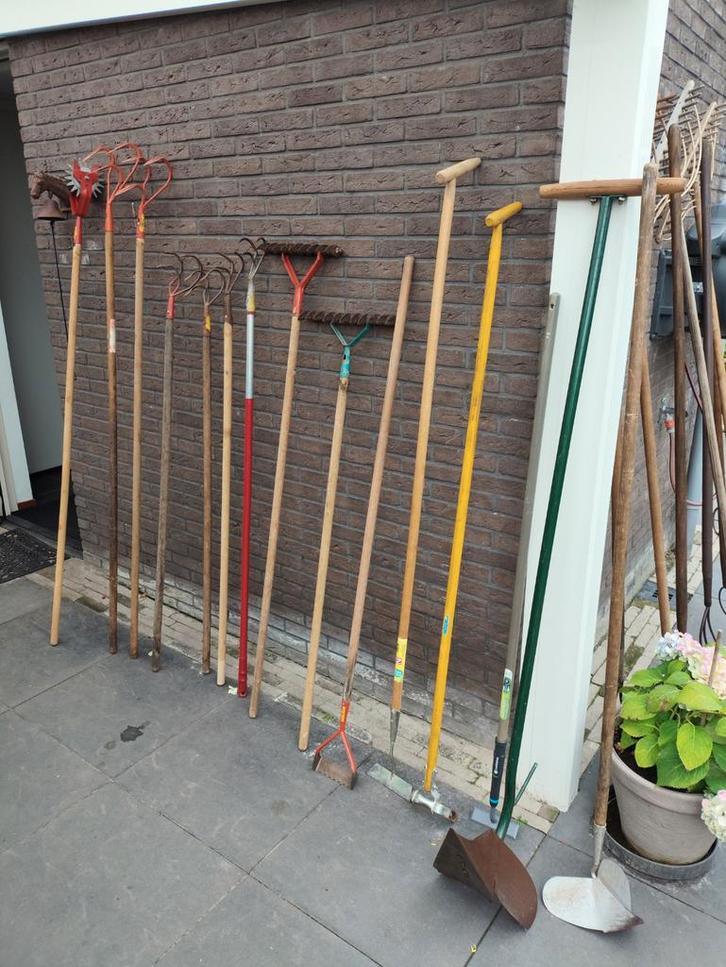 Tuingereedschap: Scheppen, Vorken, Harken en meer, Tuin en Terras, Hand-tuingereedschap, Gebruikt, Schop, Ophalen of Verzenden