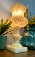 Vintage tafellamp albast jaren 50 natuursteen lamp, Huis en Inrichting, Overige materialen, Vintage antiek natuursteen lamp stalamp
