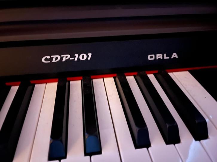 Orla CDP-101 digitale piano met bluetooth en midi, Muziek en Instrumenten, Piano's, Gebruikt, Piano, Bruin, Digitaal, Ophalen