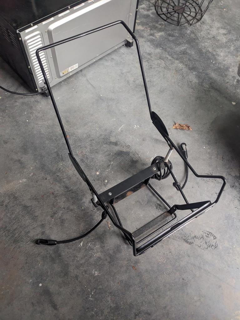 Maxi Cosi houder bakfiets + Maxi Cosi + voetenzak, Fietsen en Brommers, Fietsaccessoires | Fietsstoeltjes, Ophalen, Gebruikt, 0 t/m 10 kg