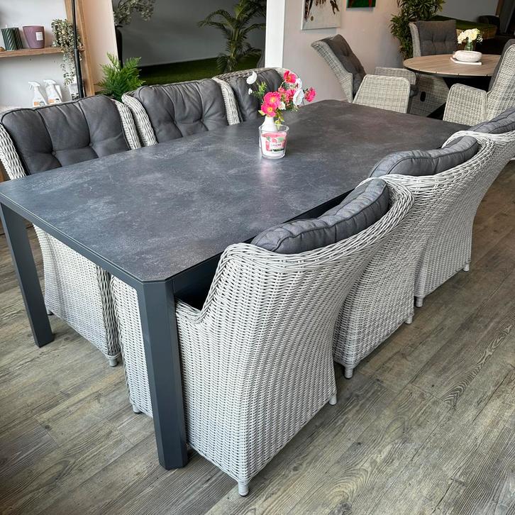 Complete Tuinset – 6 wicker stoelen + luxe tafel – TWV €3000, Tuin en Terras, Tuinsets en Loungesets, Zo goed als nieuw, Wicker