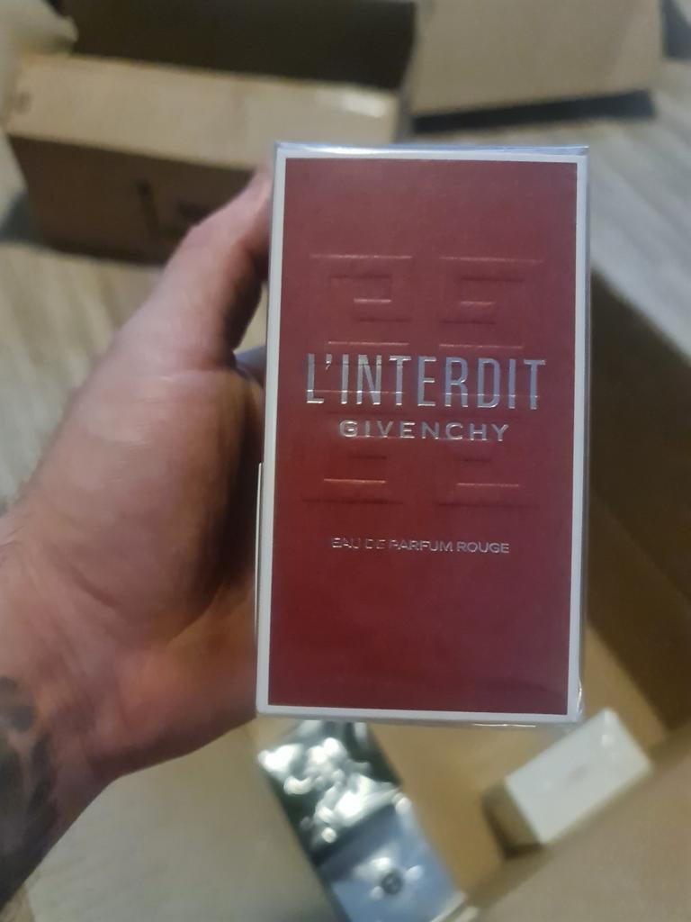 Collection parfum - Givenchy L'Interdit EDP Rouge - Sephora, Sieraden, Tassen en Uiterlijk, Uiterlijk | Parfum, Ophalen of Verzenden