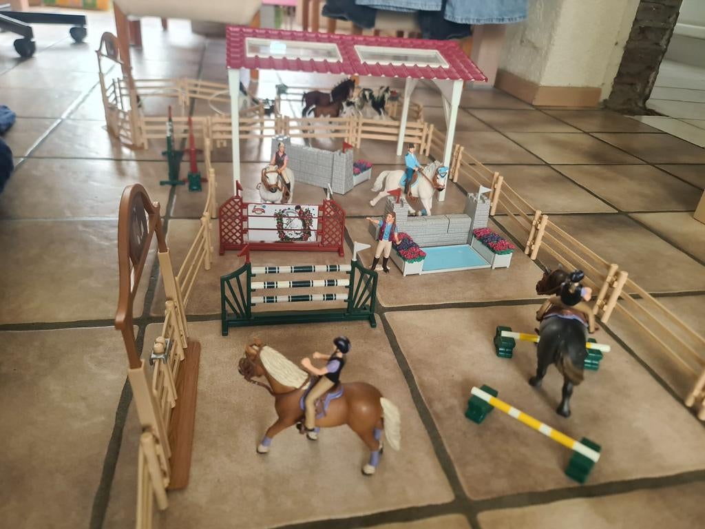 Grote Schleich Paarden Speelset metSchuilstal en Accessoires, Ophalen of Verzenden, Jongen of Meisje