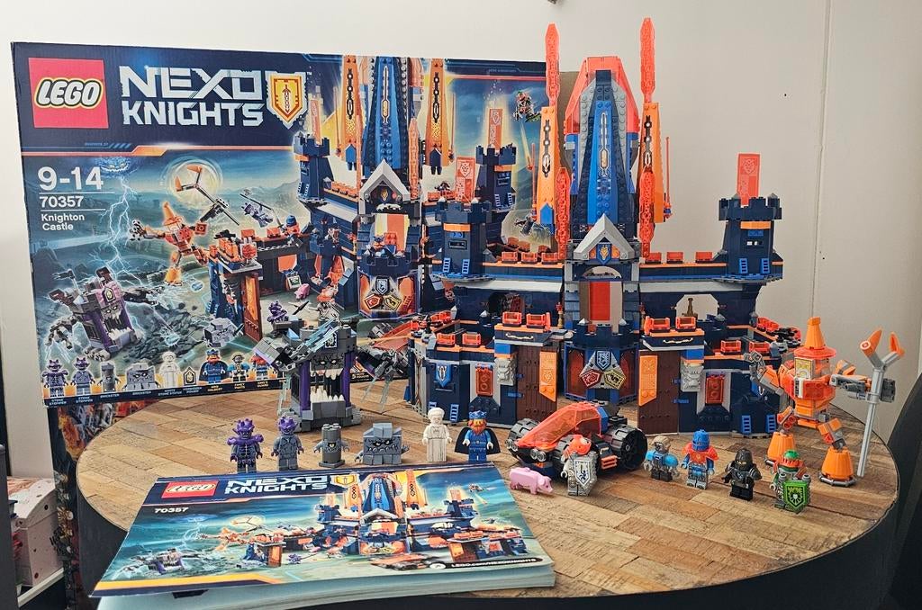 Lego Nexo Knights 70357 - knighton Castle, Ophalen of Verzenden, Zo goed als nieuw