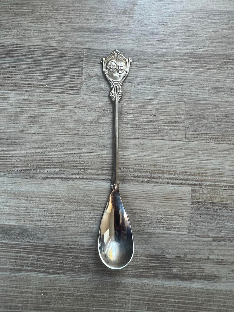 Verzameling van 3 zilveren lepeltjes: Beatrix, Wilhelmina, A, Ophalen of Verzenden