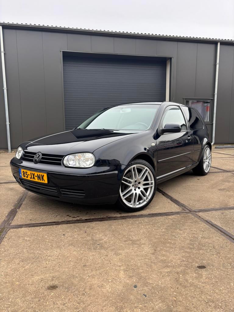 Volkswagen Golf 2.3 V5 170pk NIEUWE APK ! Moonlight bleu, Auto's, Volkswagen, Voorwielaandrijving, Blauw, 170 pk, 1500 kg