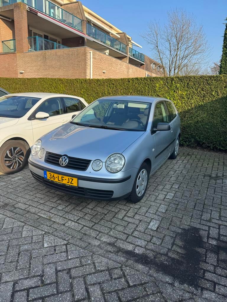 Volkswagen Polo 1.2 40KW 2002 Grijs 109.000km!!, Voorwielaandrijving, 970 kg, 1198 cc, Origineel Nederlands