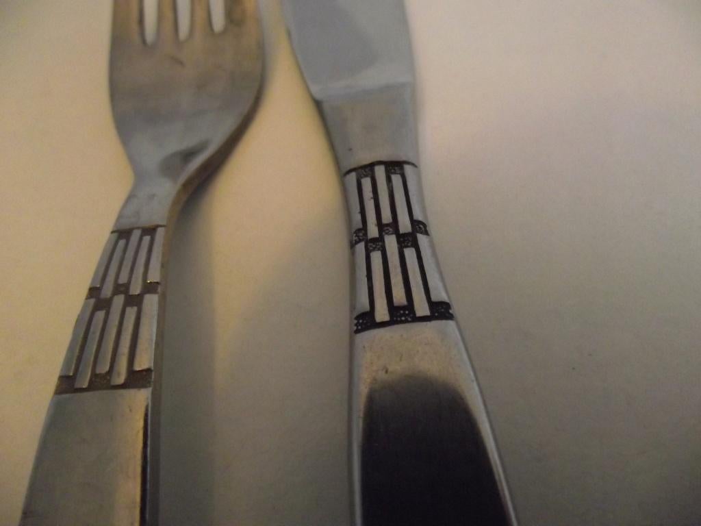 8 stuks RVS zwart streepjes bestek Amefa stainless 1960 p st, Antiek en Kunst, Ophalen of Verzenden