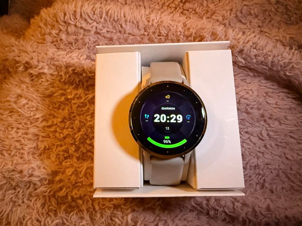 Garmin Venu 3S - Zo goed als nieuw, Sieraden, Tassen en Uiterlijk, Smartwatches, Ophalen of Verzenden, Zo goed als nieuw, Conditie