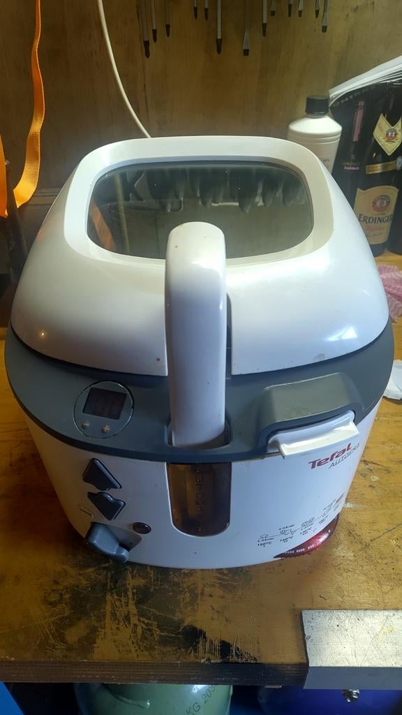 Werkende Tefal frituurpan, Witgoed en Apparatuur, Frituurpannen, 2 tot 3 liter, Ophalen of Verzenden, Gebruikt