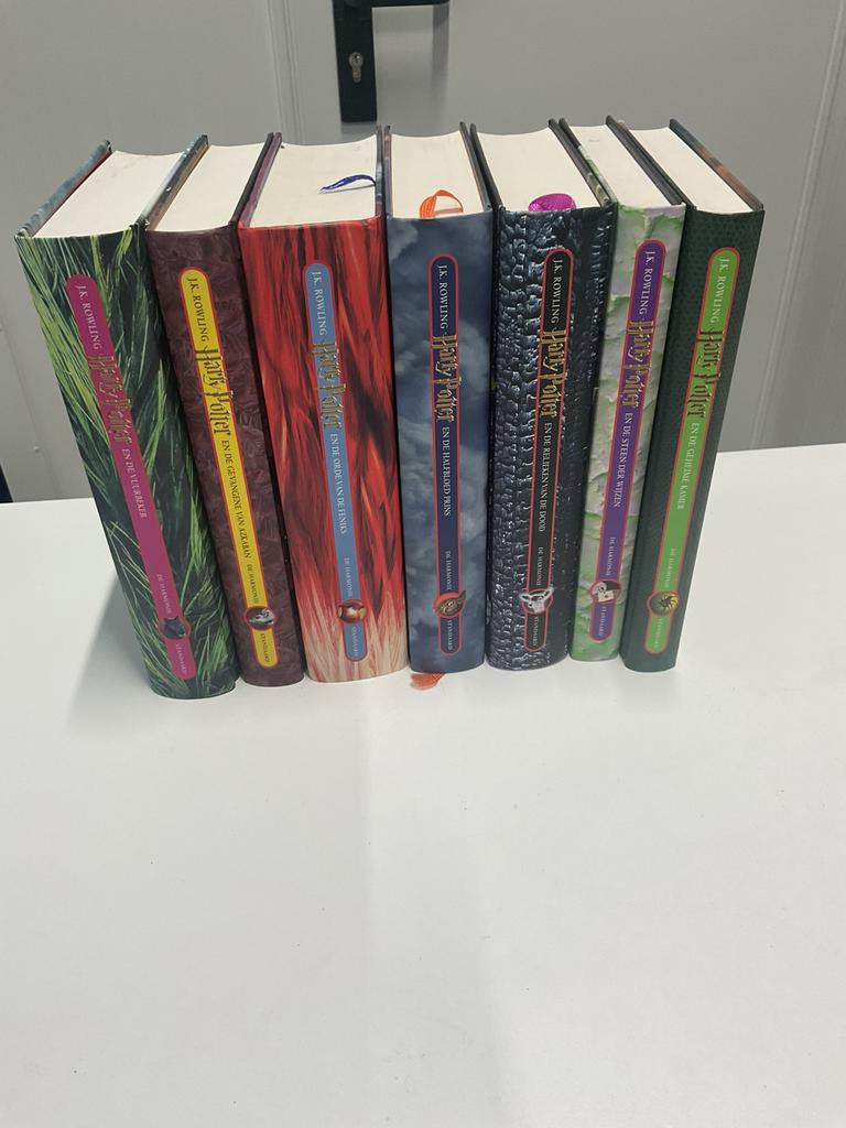 Harry Potter complete 7 delige serie in hardcover als nieuw, Boeken, Ophalen, Zo goed als nieuw