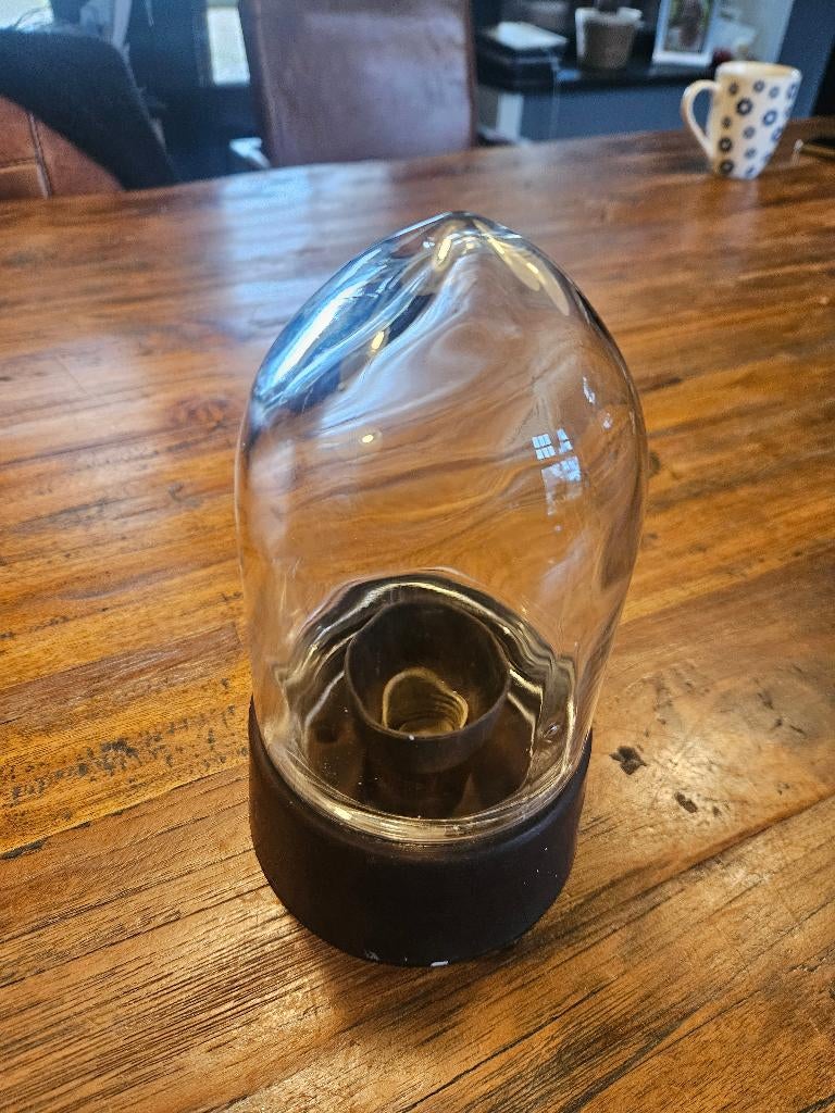 Oude Bakelieten stal lamp, Ophalen