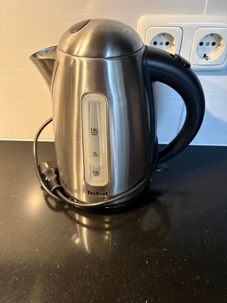 Tefal Express Waterkoker RVS 1.5L - Snel en Betrouwbaar, 1 tot 2 liter, Ophalen, Zo goed als nieuw, Rvs