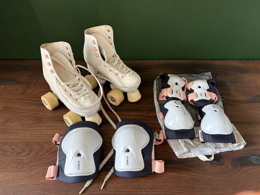 Witte rolschaatsen met beschermers, Overige merken, Gebruikt, Overige typen, Ophalen of Verzenden