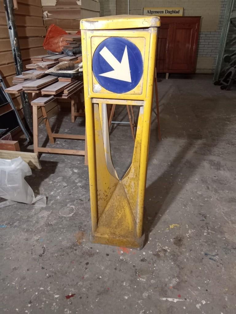 verkeer zuil, Ophalen